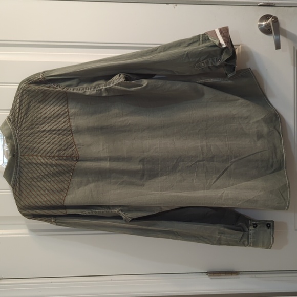 Roar Men's Shirt - Picture 5 of 9